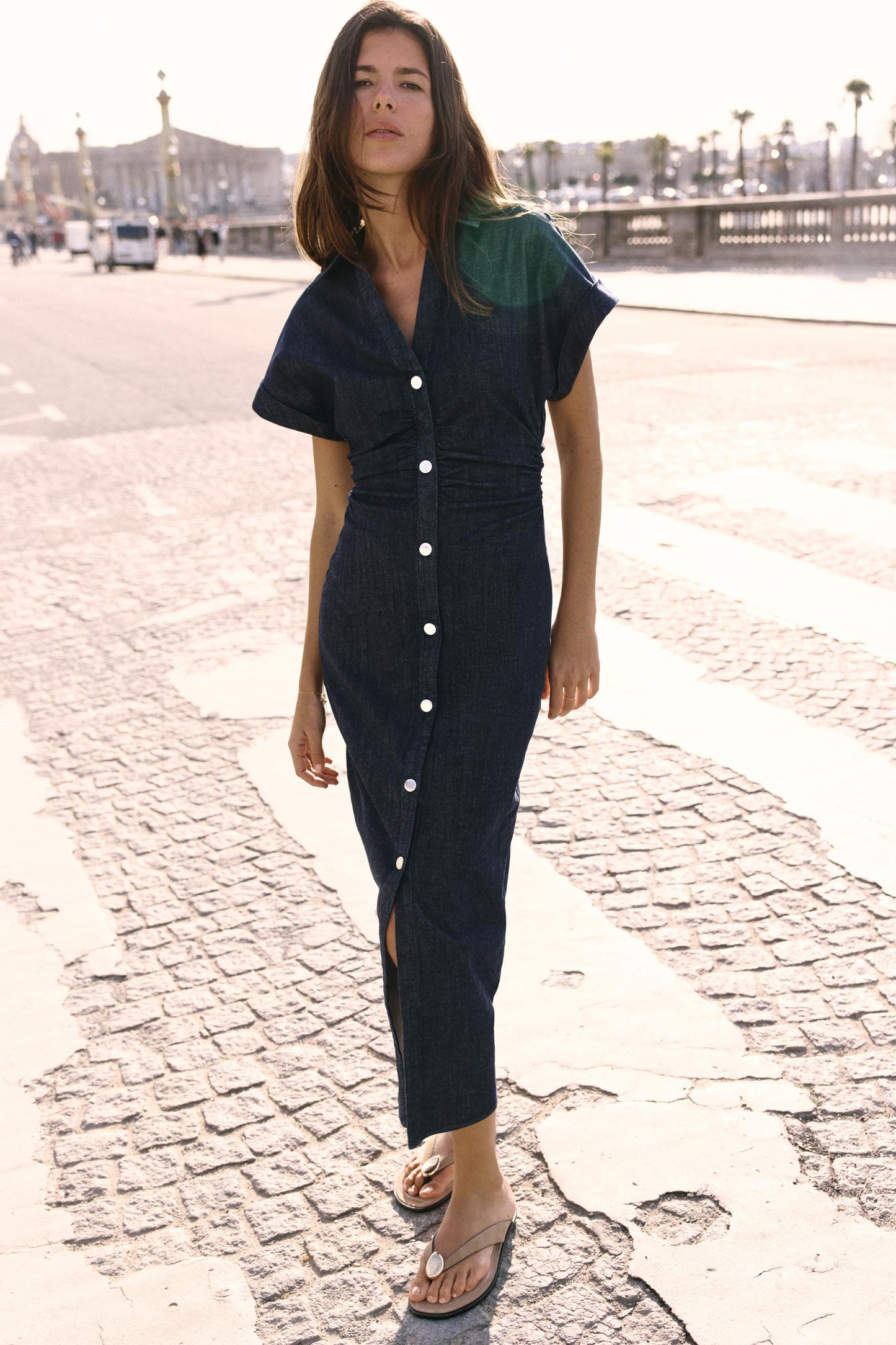 LeRoxy | Denim Jurk met Knoopsluiting en Vrouwelijke Pasvorm | Stijlvol en Comfortabe