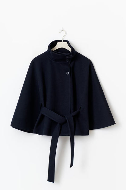 LeRoxy | Dames Capejas | Hoge Kraag, Ceintuur & Elegante Cape-mouwen