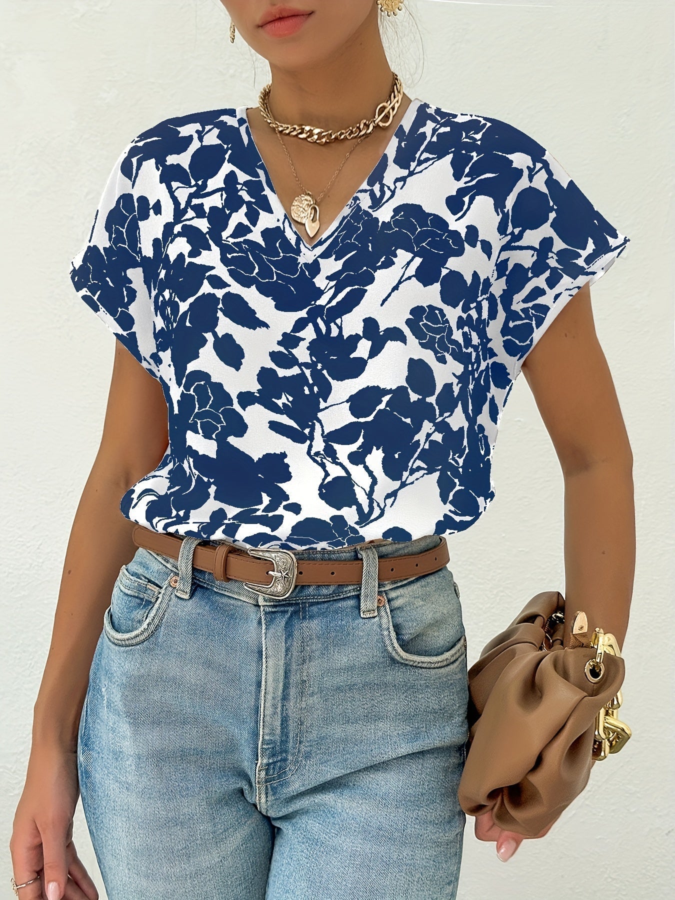 LeRoxy | Bloemenblouse met V-hals en Korte Mouwen - Luchtig Casual Voor Lente en Zomer