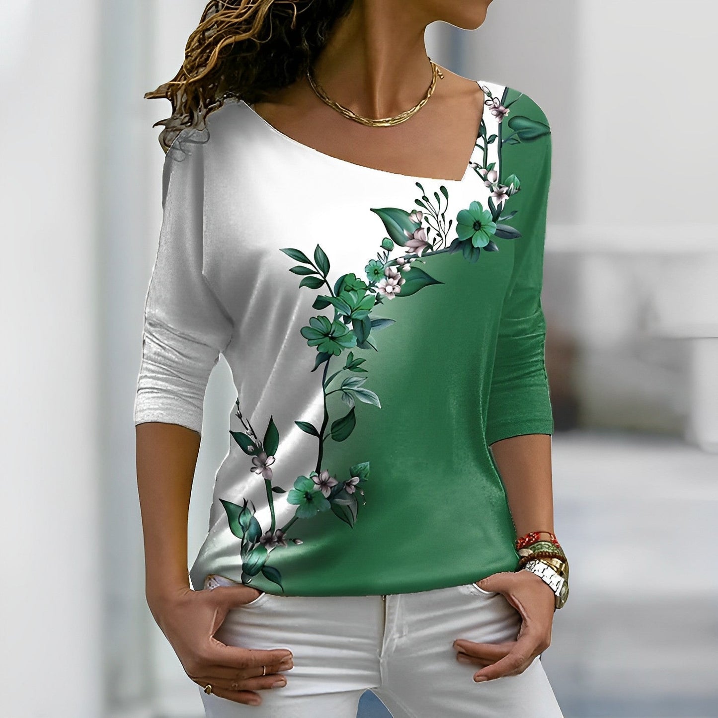 LeRoxy | Artistiek T-shirt in Contrasterende Kleuren | Unieke Mode voor Stijlvolle Outfits
