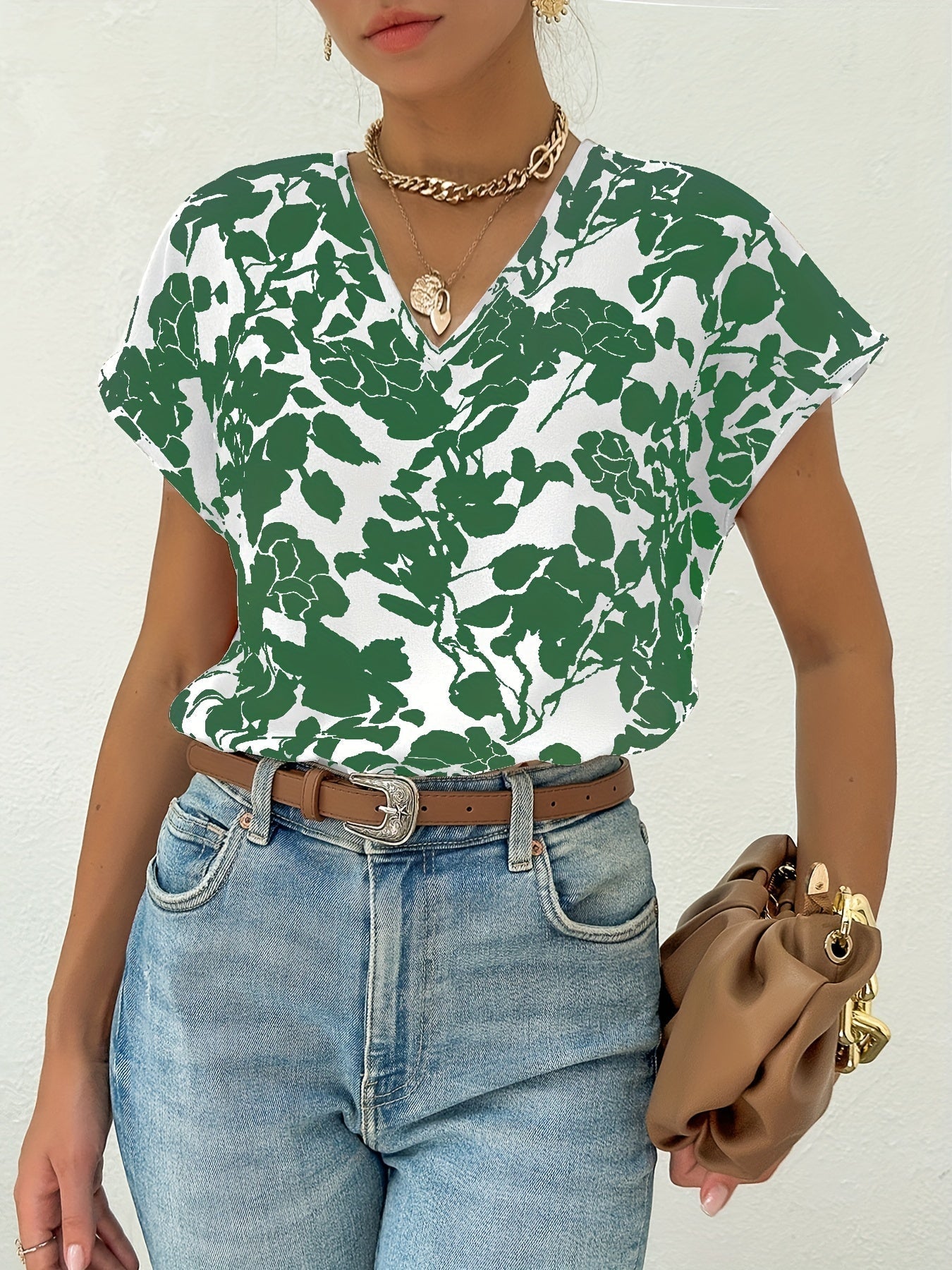 LeRoxy | Bloemenblouse met V-hals en Korte Mouwen - Luchtig Casual Voor Lente en Zomer