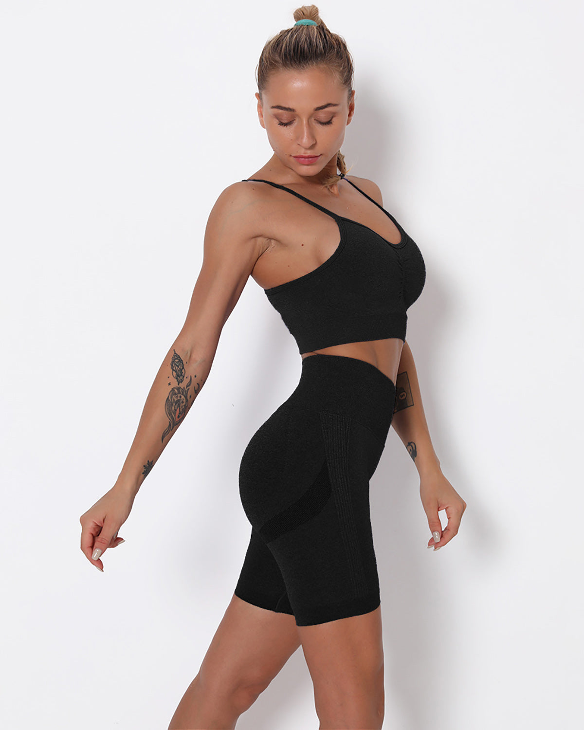 LeRoxy | Scrunch Seamless Sport Shorts | Zwart