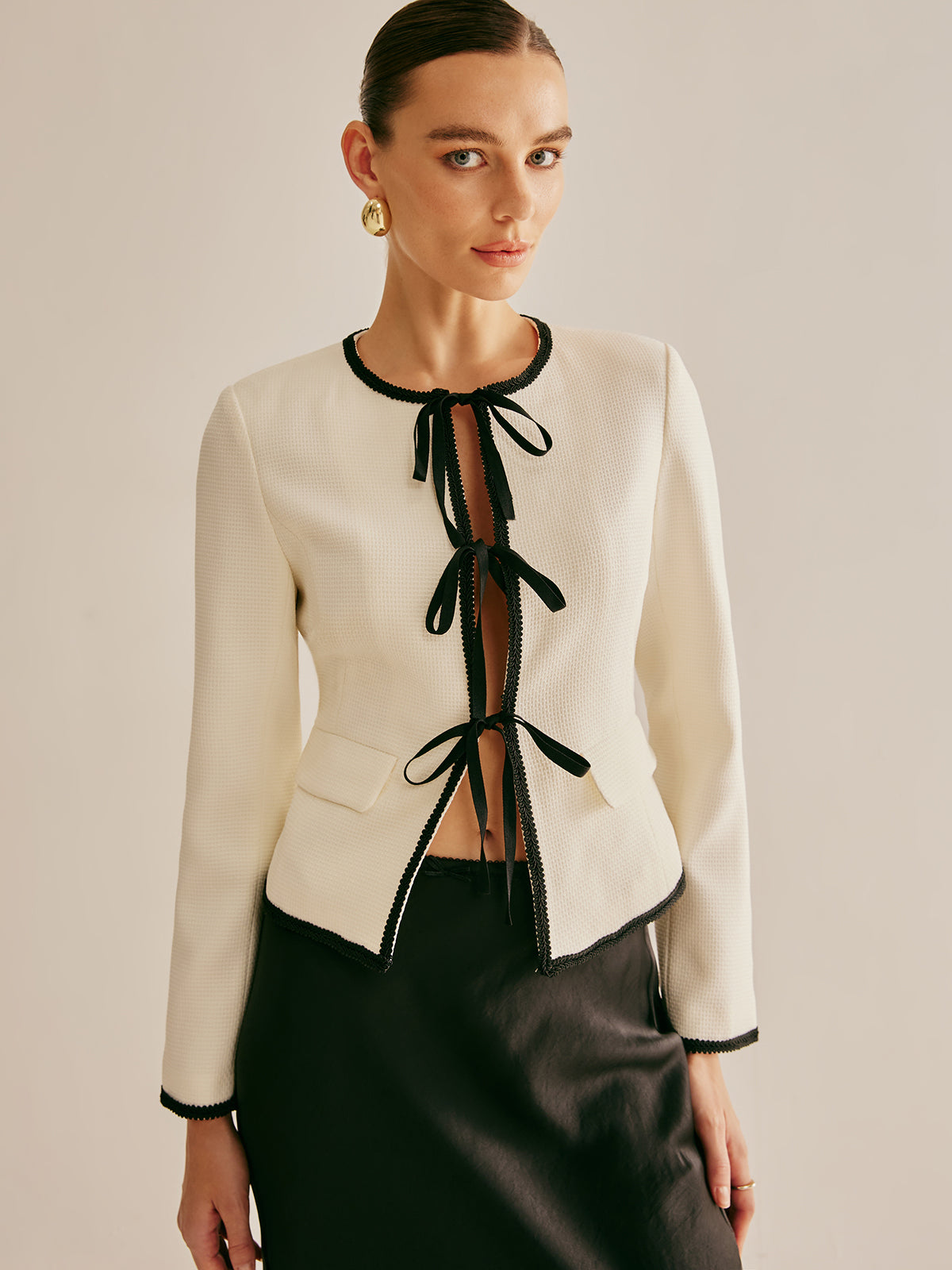 LeRoxy | Blazer Dames | Regular Fit | Contrasterende Bies & Striksluiting | LeRoxy Couture