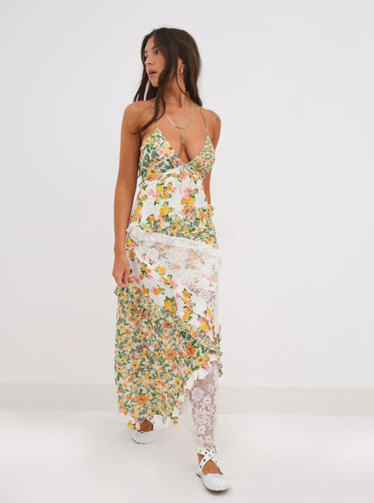 LeRoxy | Bloemenjurk met Diepe Halslijn en Patchworkdetails | Blossom Breeze