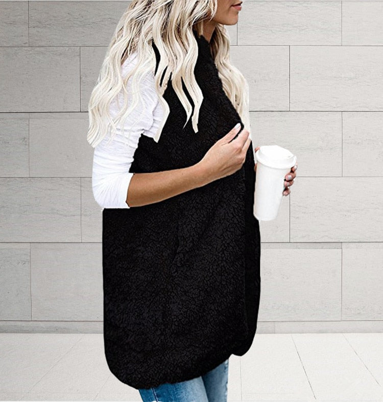 LeRoxy | Dames Pluche Mouwloos Vest met Capuchon | Zacht & Comfortabel Gilet