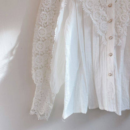LeRoxy | Elegante Kant Geborduurde Tuniek met Bloemblaadjes Mouwen | Stijlvolle Mode voor Elke Gelegenheid