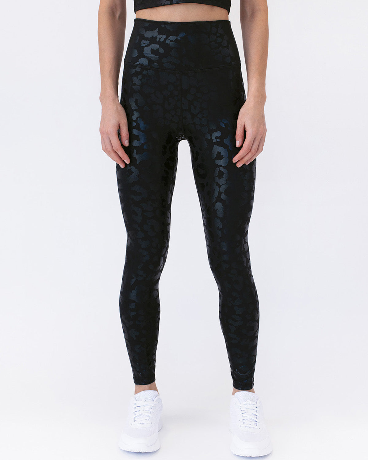 LeRoxy | Metallic Leopard Leggings in Black | Trendy en Duurzaam Legging met Metallic Leopard Print
