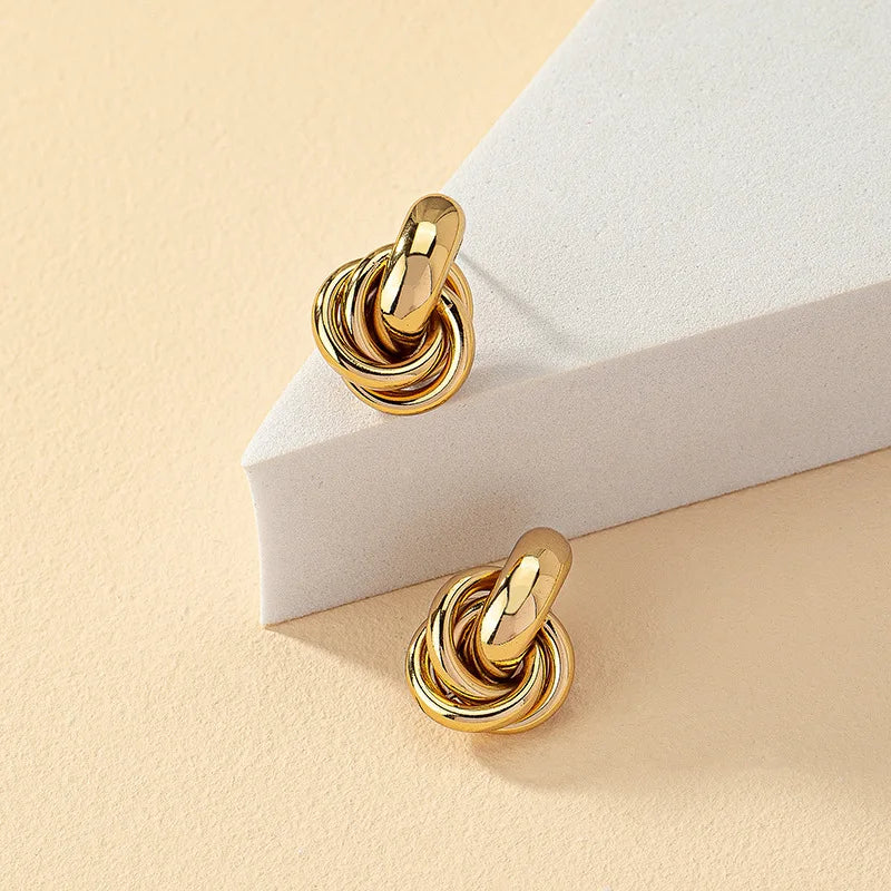 LeRoxy | Gold & Silver Knot Hoops | Elegante Oorbellen voor Elke Gelegenheid