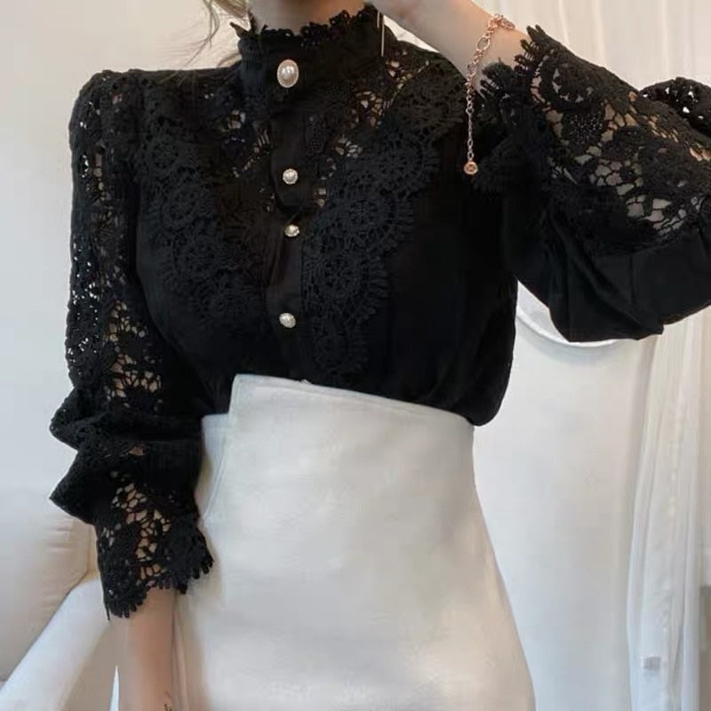 LeRoxy | Elegante Kant Geborduurde Tuniek met Bloemblaadjes Mouwen | Stijlvolle Mode voor Elke Gelegenheid