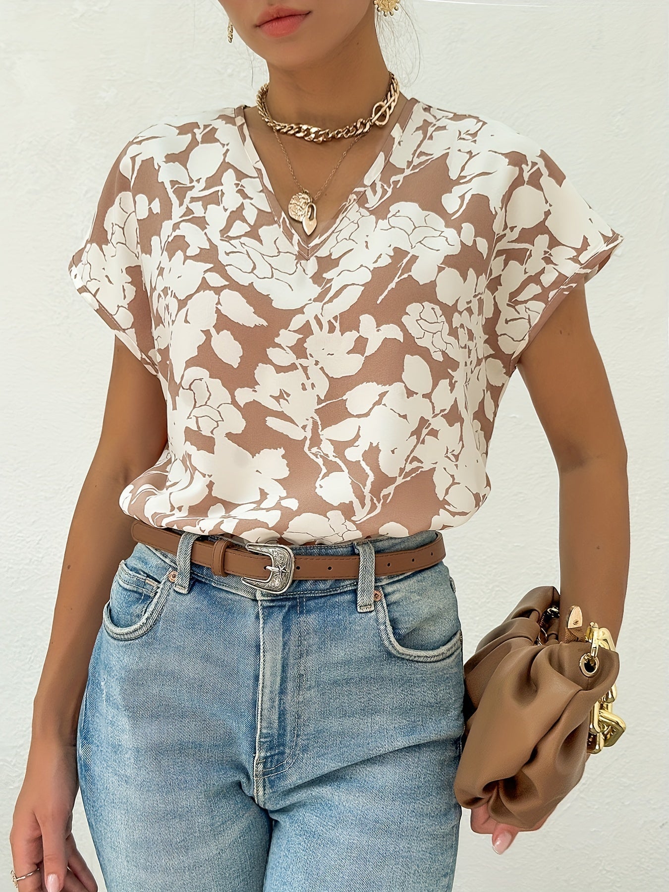 LeRoxy | Bloemenblouse met V-hals en Korte Mouwen - Luchtig Casual Voor Lente en Zomer