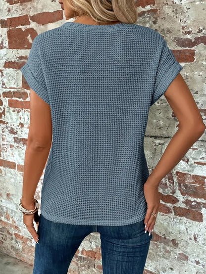 LeRoxy | Zachte Wafelgebreide Batwing Top in Lichtblauw met Gedraaide Zoom