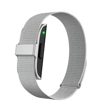 HealthTrack Fitness Tracker Smartwatch | IP68 Waterdicht | Hartslag & Activiteitstracker | Bloeddruk & Saturatie