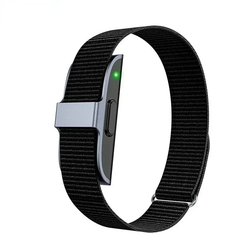 HealthTrack Fitness Tracker Smartwatch | IP68 Waterdicht | Hartslag & Activiteitstracker | Bloeddruk & Saturatie