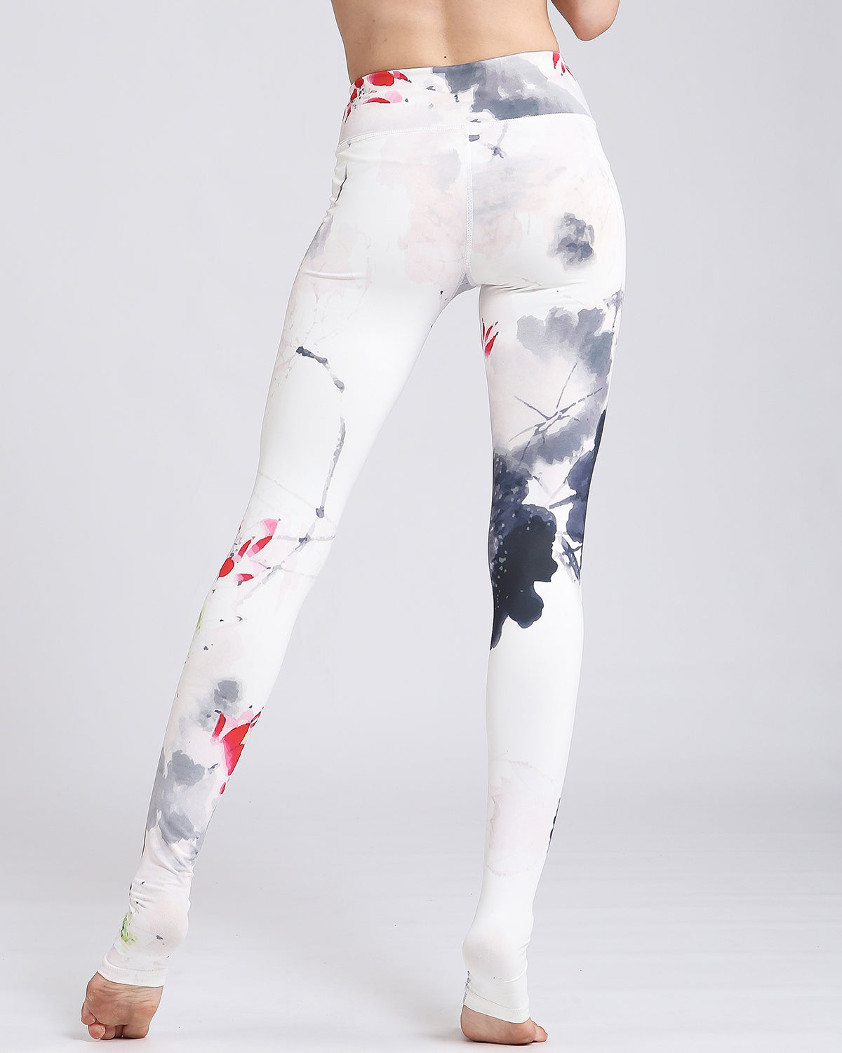 LeRoxy | Blossom Watercolor Leggings | Comfortable & Stylish Floral Design for Activewear