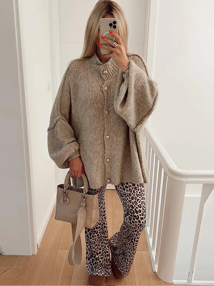 LeRoxy | Oversized Gebreid Damesvest | Cardigan met Gouden Knopen | Beige Designerstijl